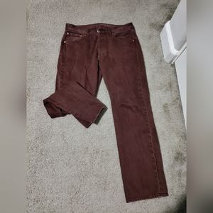 Men's Burgundy Levi Jeans Size 32